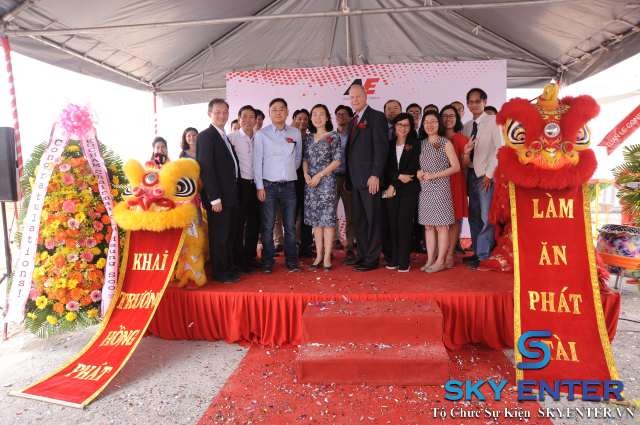 Tổ Chức Sự Kiện Khởi Công